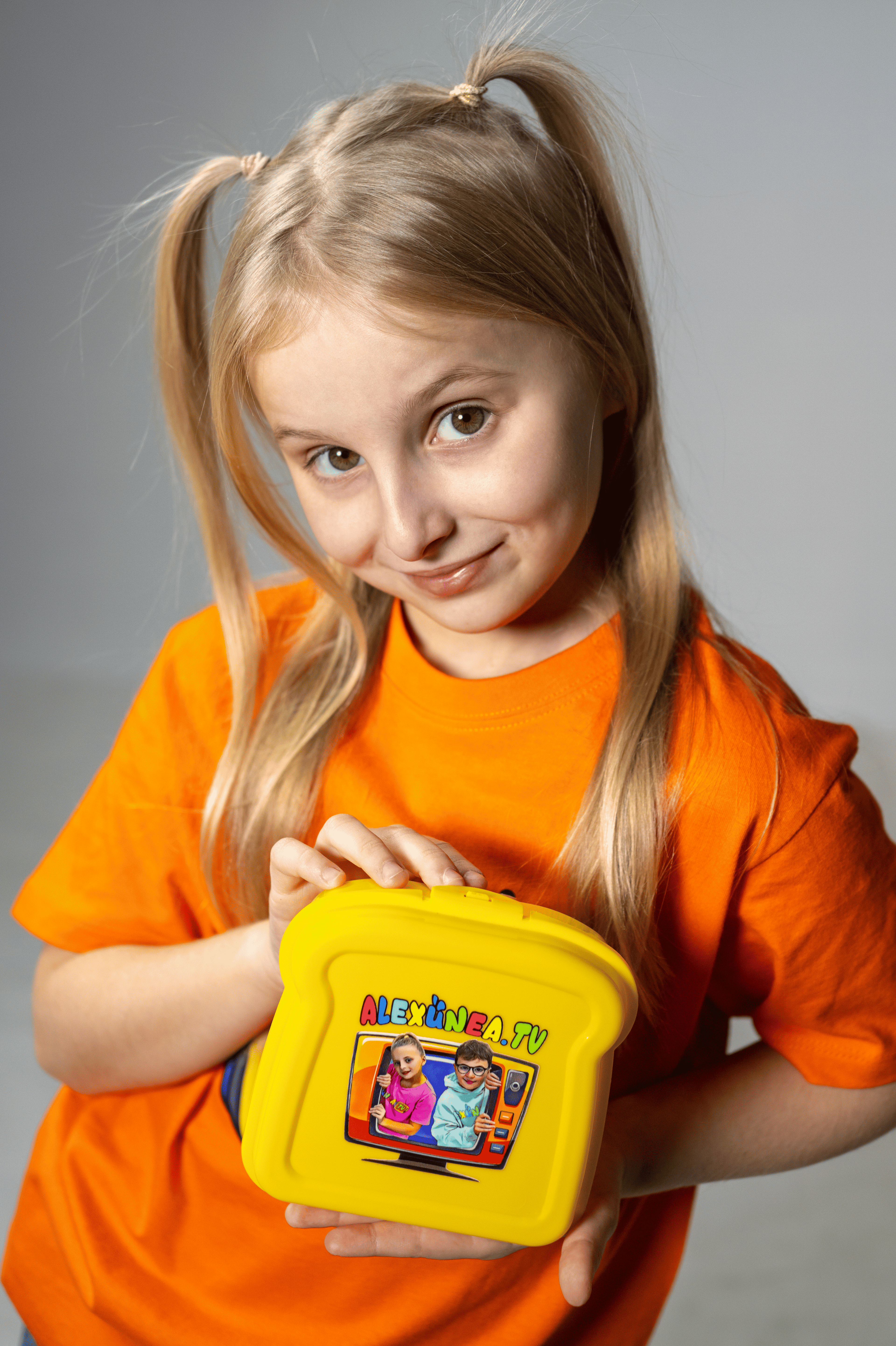 CUTIE DE SANDWICH ALEXUNEA TV