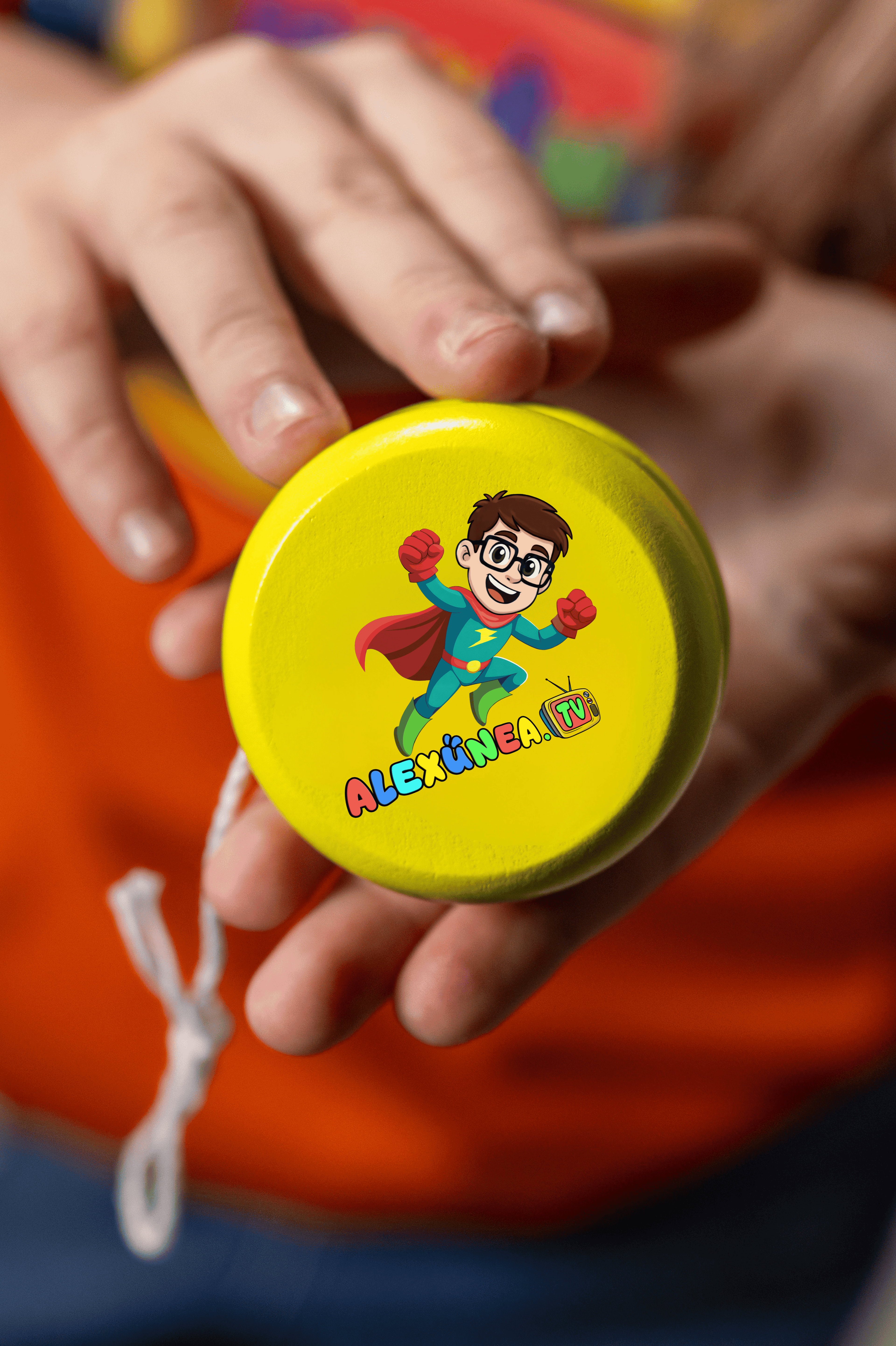 YOYO OFICIAL ALEXUNEA TV | "SUPER-EROU"