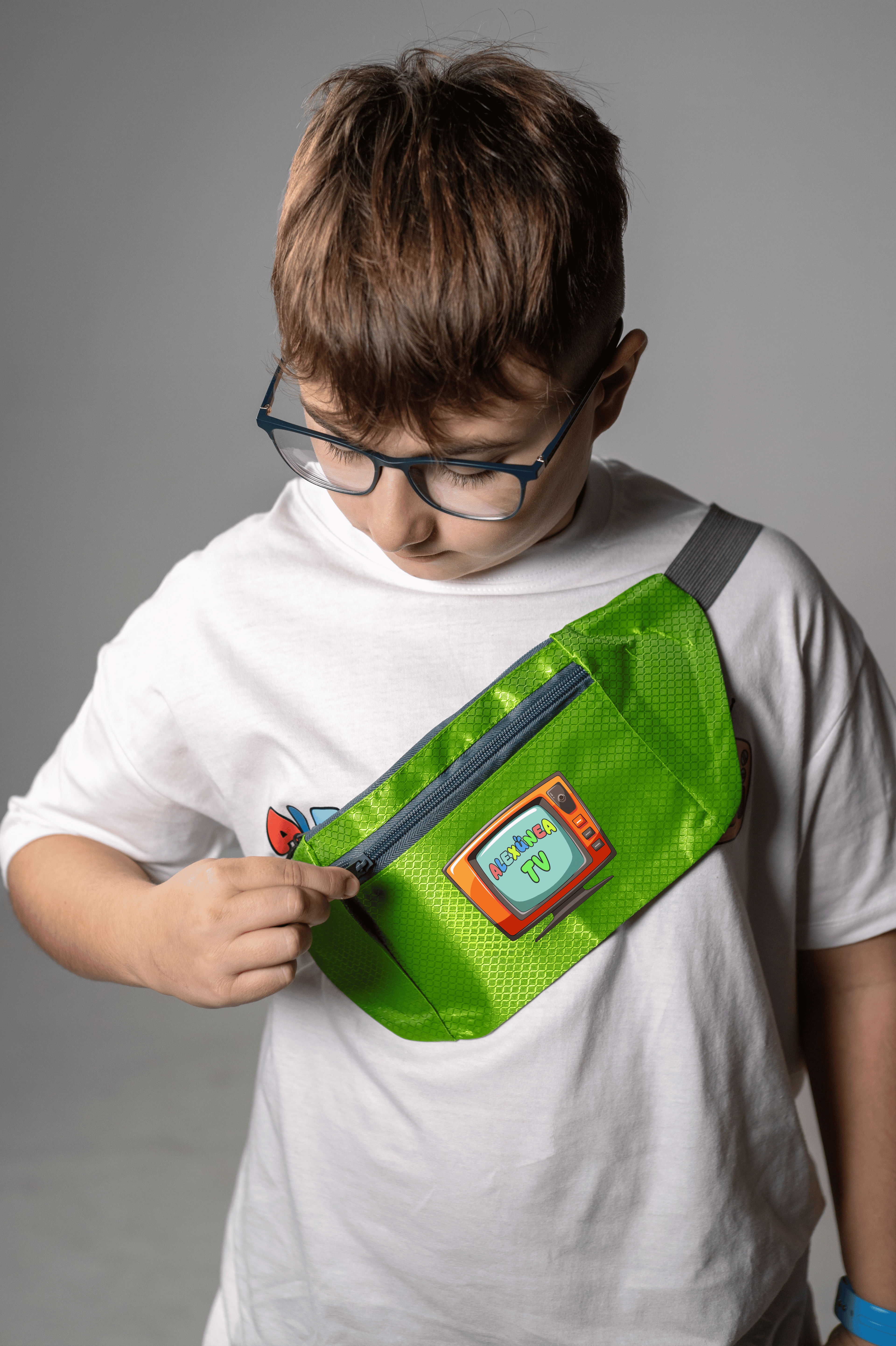 BORSETĂ OFICIAL ALEXUNEA TV