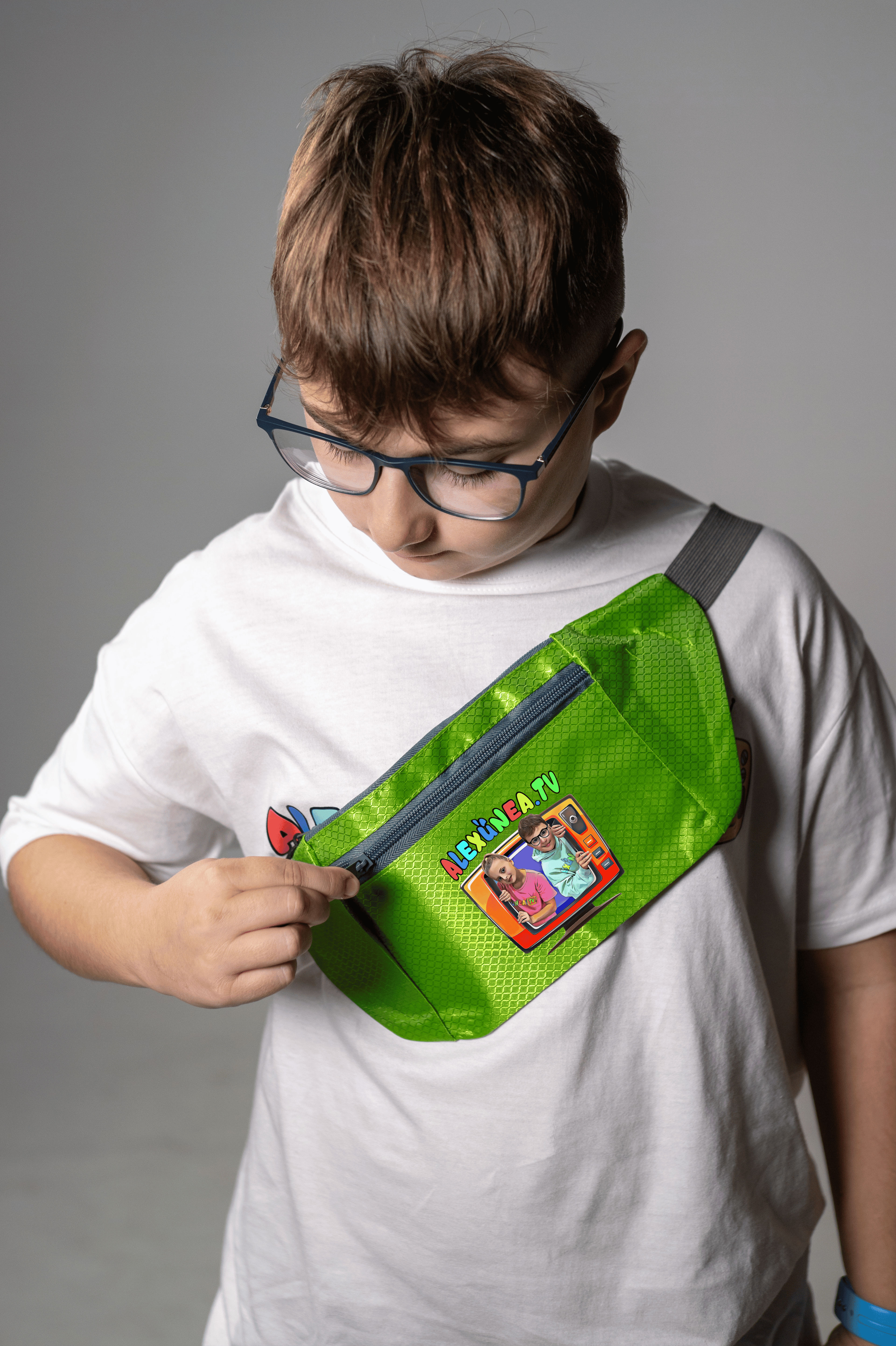 BORSETĂ OFICIAL ALEXUNEA TV