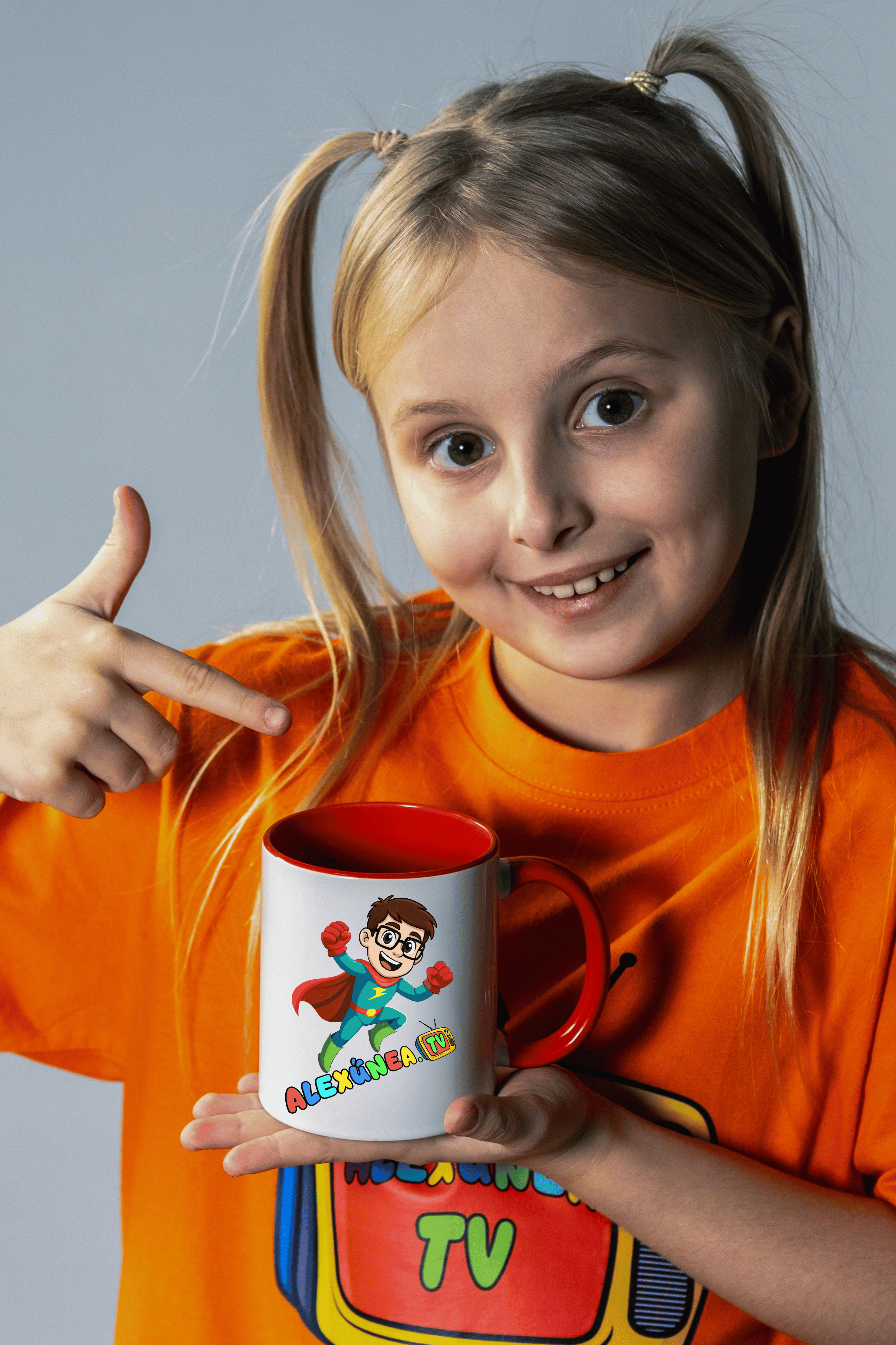 CANĂ OFICIAL ALEXUNEA TV | "SUPER-EROU"